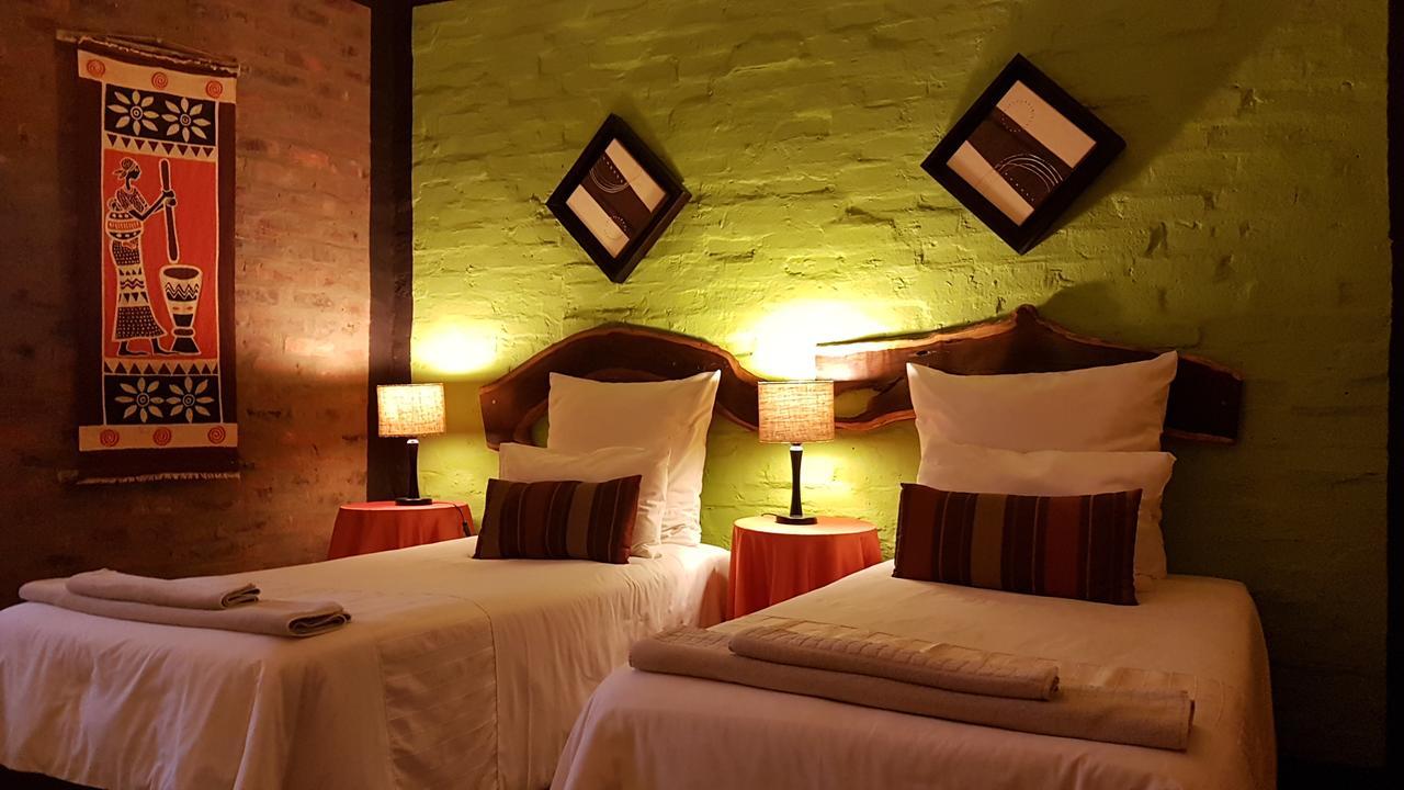 Ndlovu Lodge Pretoria-Noord Buitenkant foto
